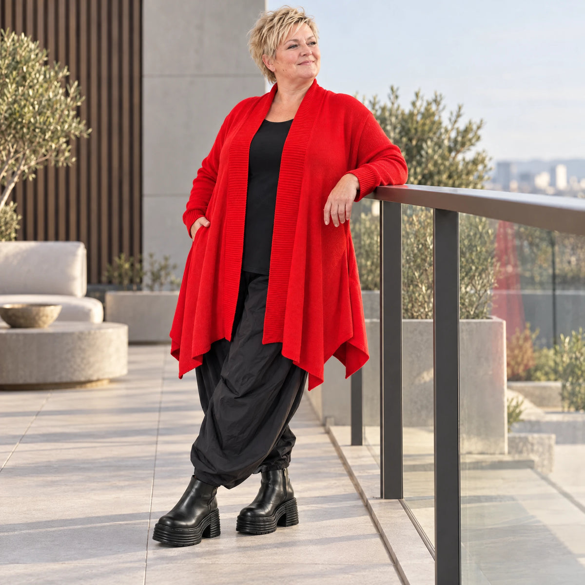 Cardigan aus reiner Baumwolle in A-Linie mit Stehkragen und Seitennahttaschen