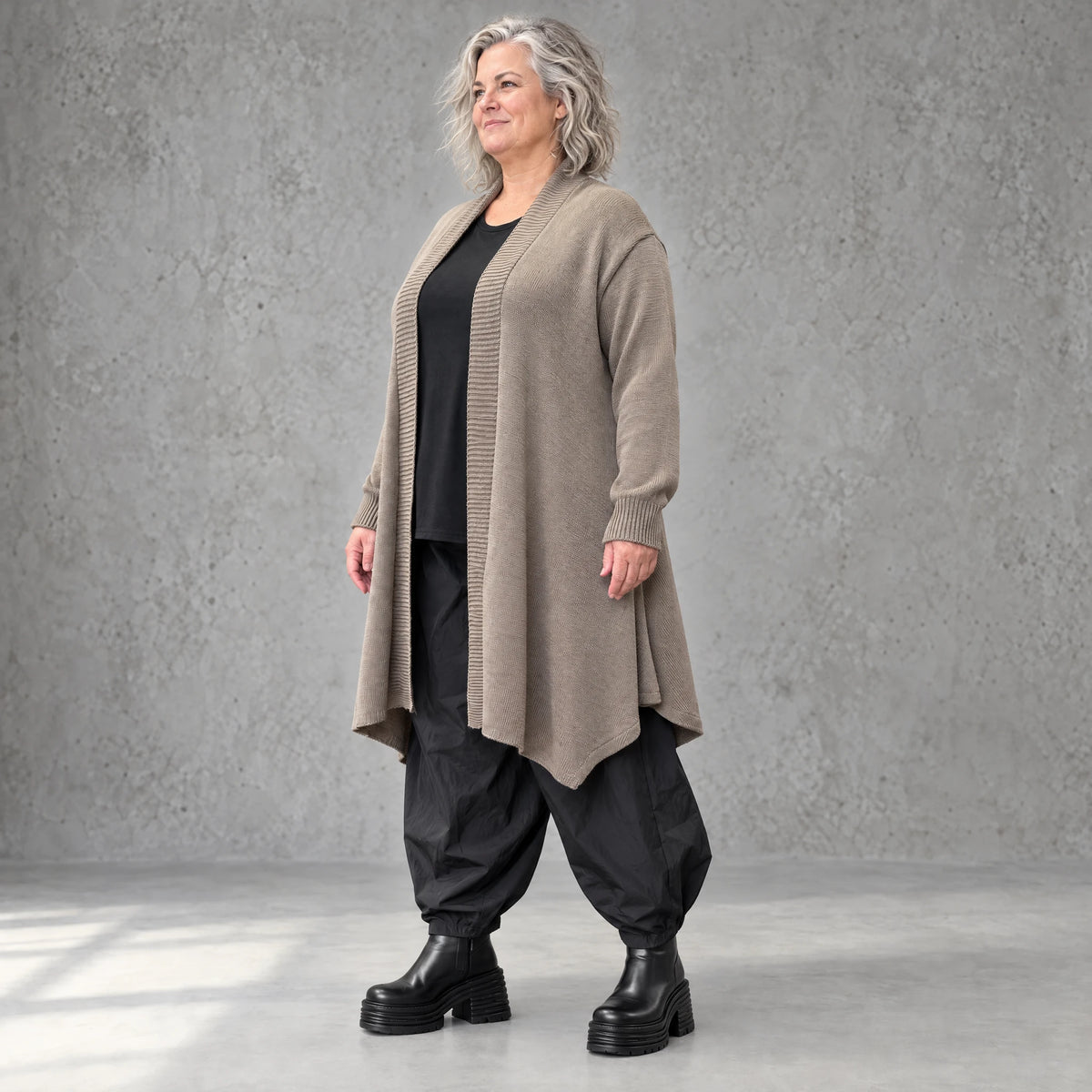 Taupe Strickcardigan in Glockenform mit Stehkragen Seitentaschen Baumwollstretch