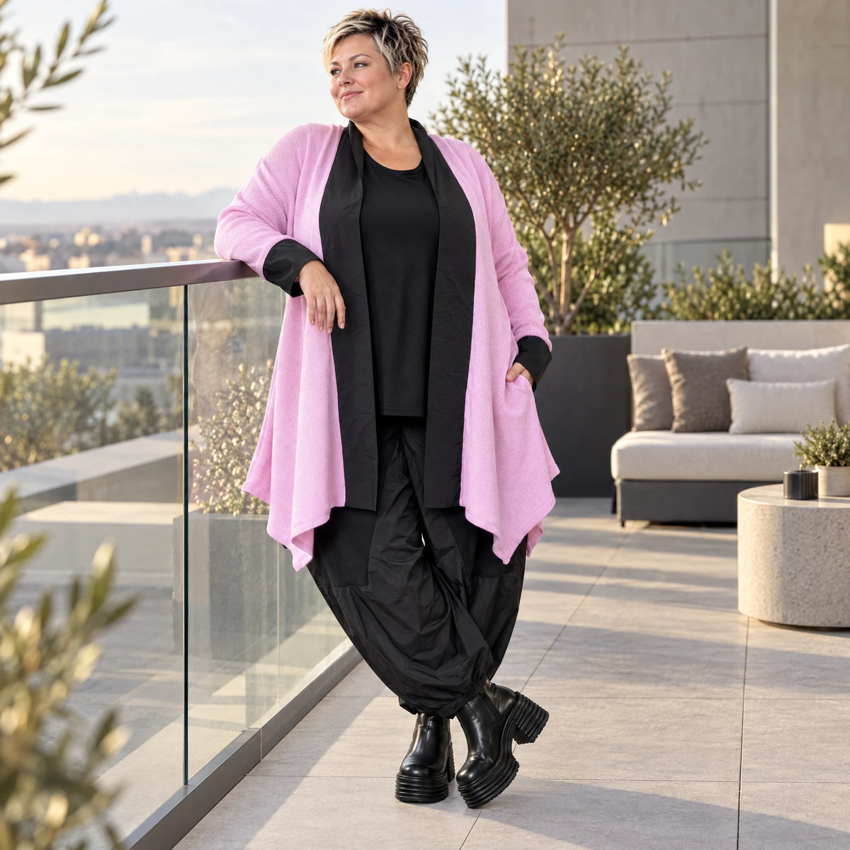 Strickcardigan aus Baumwolle in A-Linie mit Stehkragen und Memorytaft ohne Verschluss