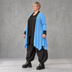 Blauer Baumwollstrick Cardigan in A-Linie mit Memorytaft und leichter Glockenform