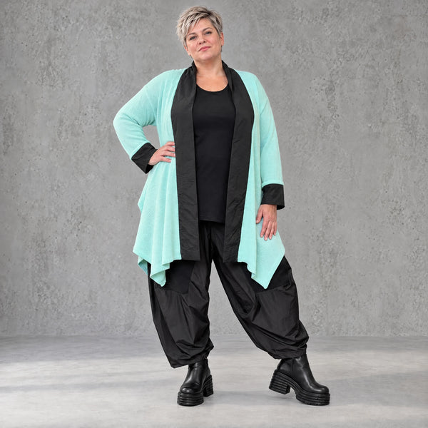 Strickcardigan aus reiner Baumwolle in Glockenform mit Stehkragen und Seitentaschen