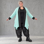 Strickcardigan aus reiner Baumwolle in Glockenform mit Stehkragen und Seitentaschen