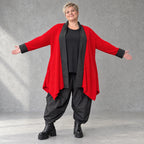 Roter Baumwollcardigan in Glockenform mit Stehkragen ohne Verschluss weich und winterlich
