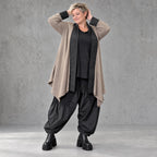 Cardigan aus Baumwolle in Taupe mit Stehkragen A-Linie und Seitentaschen offen leicht