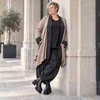 Cardigan aus Baumwolle in Taupe mit Stehkragen A-Linie und Seitentaschen offen leicht