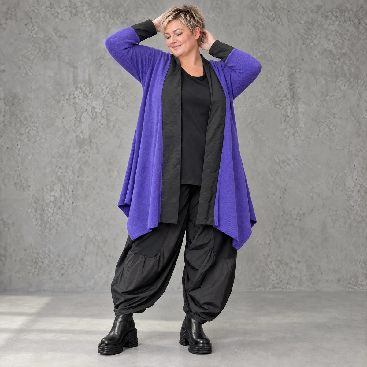 Cardigan in Violett aus Baumwollstrick mit Stehkragen in A-Linie weich und wärmend