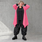 Zartpinker Strickcardigan in A-Linie mit Stehkragen langen Ärmeln und Seitennahttaschen