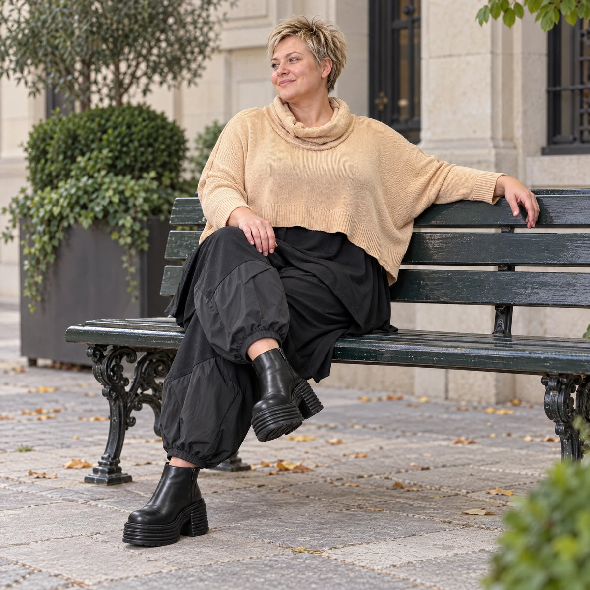 Überwurf aus reiner Baumwolle in Beige mit kastiger Passform weich warm und locker
