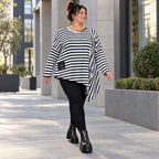 Langarmshirt in Dunkelblau/Weiß aus weichem Stretchjersey mit asymmetrischem Zipfelsaum