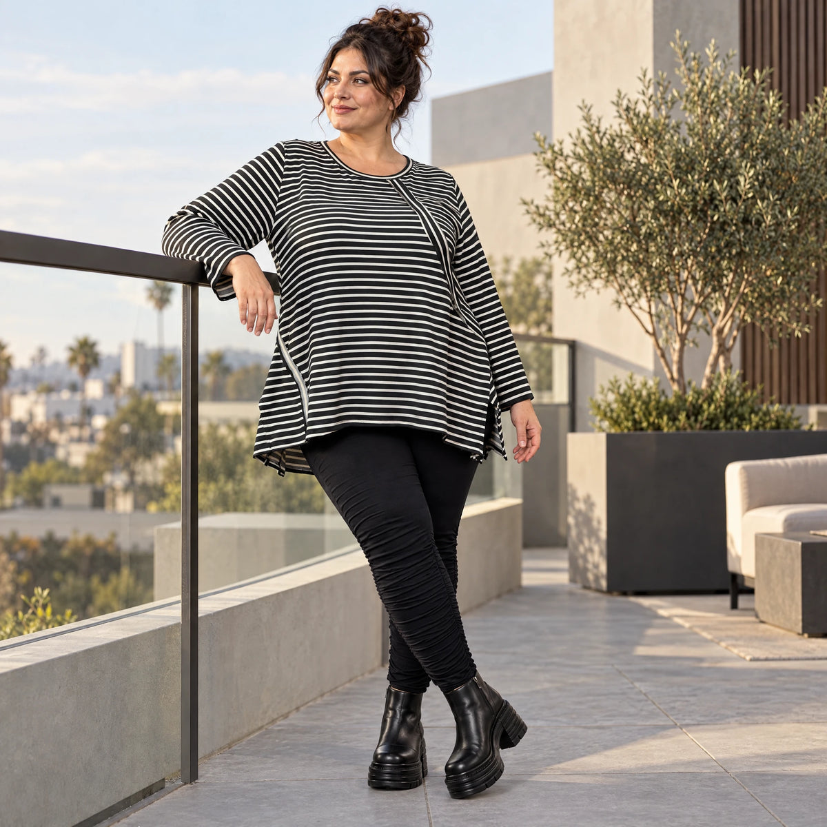 Langarmshirt Schwarz/Weiß in A-Linie aus weichem Stretchjersey mit Faltennahtmuster