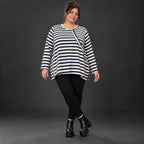 Langarmshirt in Creme/Dunkelblau mit A-Linie aus weichem Stretchjersey und Schlitzen
