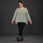 Langarmshirt in Creme/Dunkelgrün mit A-Linie aus warmem Stretchjersey und Faltennahtmuster