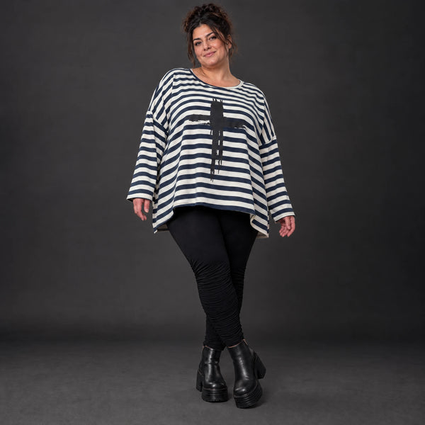 Langarmshirt in A-Linie aus Stretchjersey in Creme/Dunkelblau mit seitlichen Schlitzen