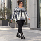 Langarmshirt in A-Linie aus Stretchjersey in Creme/Dunkelblau mit seitlichen Schlitzen