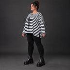 Langarmshirt in A-Linie aus Stretchjersey in Creme/Dunkelblau mit seitlichen Schlitzen