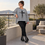Langarmshirt in A-Linie aus Stretchjersey in Creme/Dunkelblau mit seitlichen Schlitzen