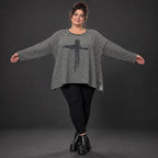 Langarmshirt in Schwarz/Weiß aus Stretchjersey mit A-Linie und seitlichen Schlitzen