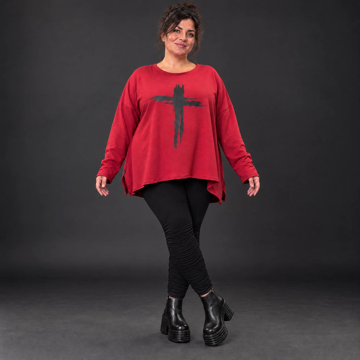 Langarmshirt in Rot mit Rundhalsausschnitt und fließender A-Linie aus Stretchjersey