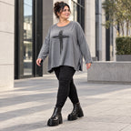 Langarmshirt in Grau mit fließender A-Linie und Rundhalsausschnitt aus weichem Jersey