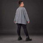 Langarmshirt in Grau mit fließender A-Linie und Rundhalsausschnitt aus weichem Jersey