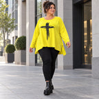 Langarmshirt in strahlendem Gelb aus weichem italienischem Stretchjersey mit A-Linie