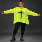Langarmshirt in Neongelb aus weichem Baumwolljersey mit Rundhalsausschnitt und A-Linie