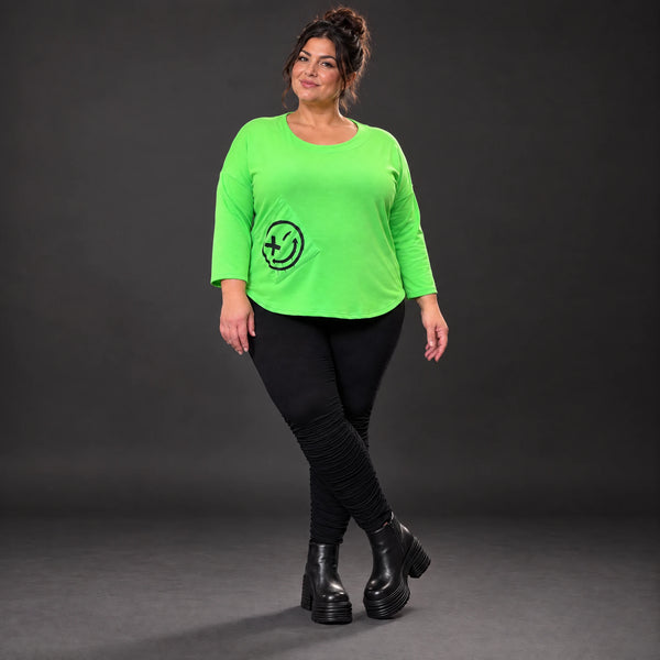 Grünes Shirt aus Stretchjersey mit Rundhalsausschnitt 7/8-Arm und aufgesetzten Taschen