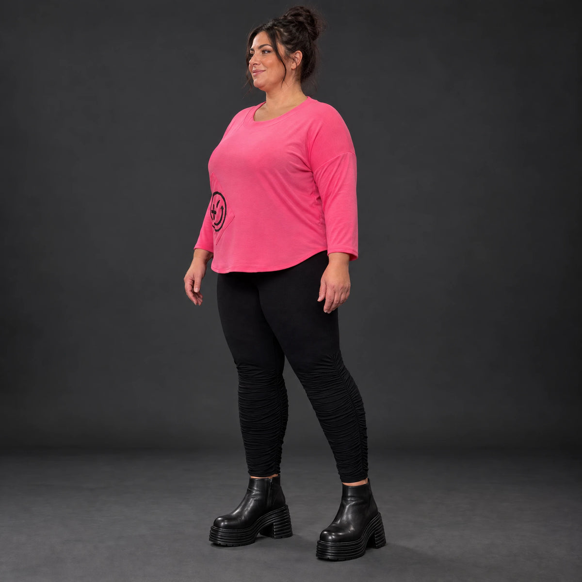 Rundhalsshirt in Pink aus weichem Stretchjersey mit 7/8-Arm und gerundeter Schnittform