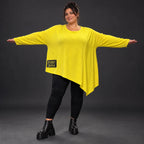 Langarmshirt in sonnigem Gelb aus weichem Stretchjersey mit asymmetrischem Zipfelsaum