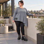 Langarmshirt in Grau mit asymmetrischem Schnitt und Zipfelsaum aus weichem Stretchjersey