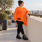 Orange Langarmshirt aus weichem Stretchjersey mit asymmetrischem Schnitt und Zipfelsaum