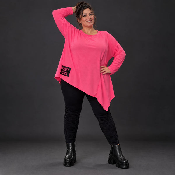 Langarmshirt in frischem Pink mit asymmetrischem Zipfelsaum aus weichem Stretchjersey