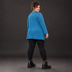 Blaues Langarmshirt aus warmem Stretchjersey in fließender A-Linie mit Rundhalsausschnitt