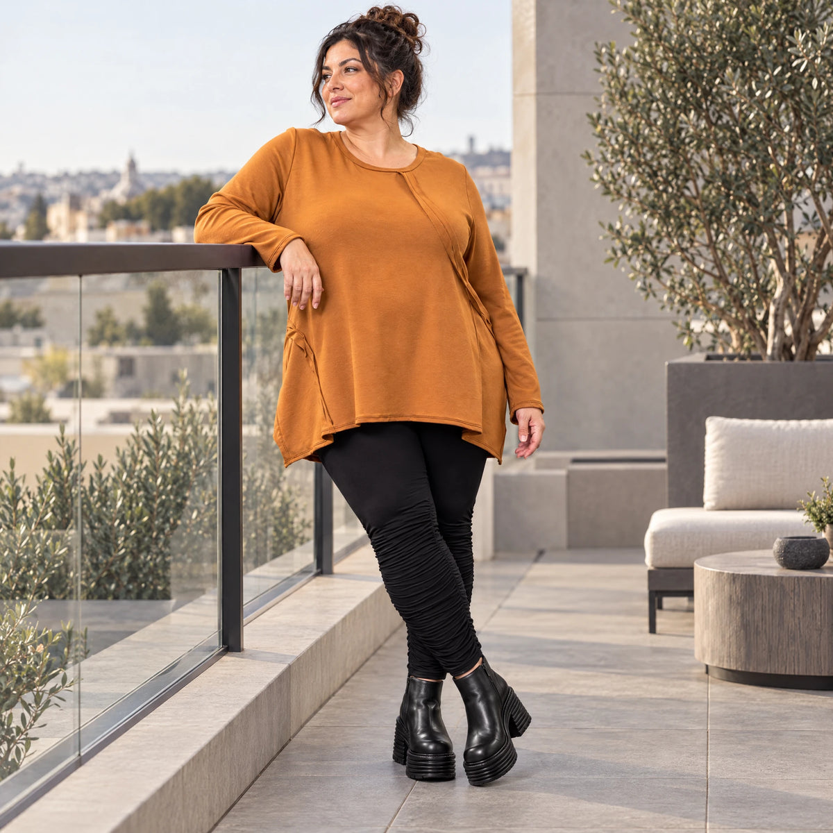 Langarmshirt in Braun aus weichem Stretchjersey mit fließender A-Linie für den Alltag