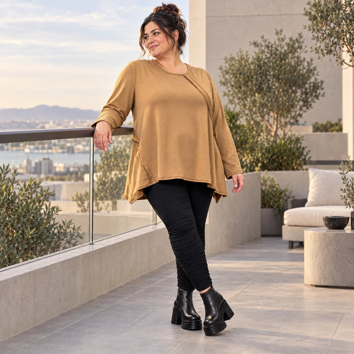 Langarmshirt in Camel mit weiter A-Linie aus weichem Stretchjersey für Alltagslooks
