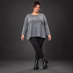 Weiches Langarmshirt in Grau mit fließender A-Linie aus feinem Jersey mit Elasthananteil