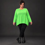 Langarmshirt in Grün aus feinem warmem Stretchjersey aus Italien mit fließender A-Linie