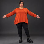 Langarmshirt in Orange mit Rundhalsausschnitt und fließender A-Linie aus Stretchjersey