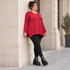 Rotes Langarmshirt mit fließender A-Linie aus weichem Stretchjersey gefertigt in Italien