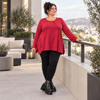 Rotes Langarmshirt mit fließender A-Linie aus weichem Stretchjersey gefertigt in Italien