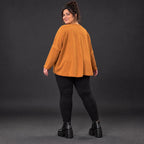 Langarmshirt in Braun mit V-Ausschnitt aus weichem Stretchjersey in kastiger Passform