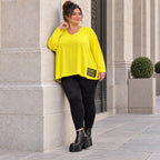 Langarmshirt in Gelb aus weichem Stretchjersey mit V-Ausschnitt und kastiger Passform