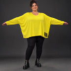 Langarmshirt in Gelb aus weichem Stretchjersey mit V-Ausschnitt und kastiger Passform