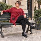 Strickshirt in Rot/Weiß Melange mit asymmetrischem Zipfelsaum aus flauschigem Feinstrick