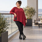 Strickshirt in Rot/Weiß Melange mit asymmetrischem Zipfelsaum aus flauschigem Feinstrick