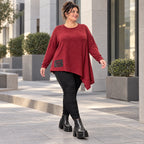 Strickshirt in Rot/Weiß Melange mit asymmetrischem Zipfelsaum aus flauschigem Feinstrick
