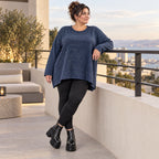 Langarmshirt aus flauschigem Feinstrick in Blau/Weiß mit A-Linie und Rundhalsausschnitt