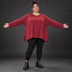 Feinstrickshirt in Rot/Weiß mit flauschigem Garn in A-Linie und Rundhalsausschnitt