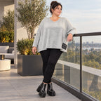 Feinstrickshirt in Grau/Schwarz meliert mit V-Ausschnitt und lässig kastiger Silhouette