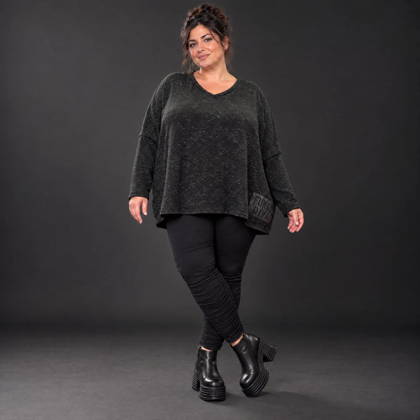 Langarmshirt in Schwarz/Weiß meliert aus weichem Flauschgarnfeinstrick mit V-Ausschnitt
